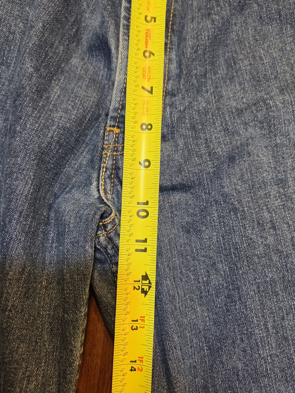 Men's Levi's 550 Relaxed Fit Jeans Size 34x30 Medium Wash y2k vintage Denim - Picture 2 of 7